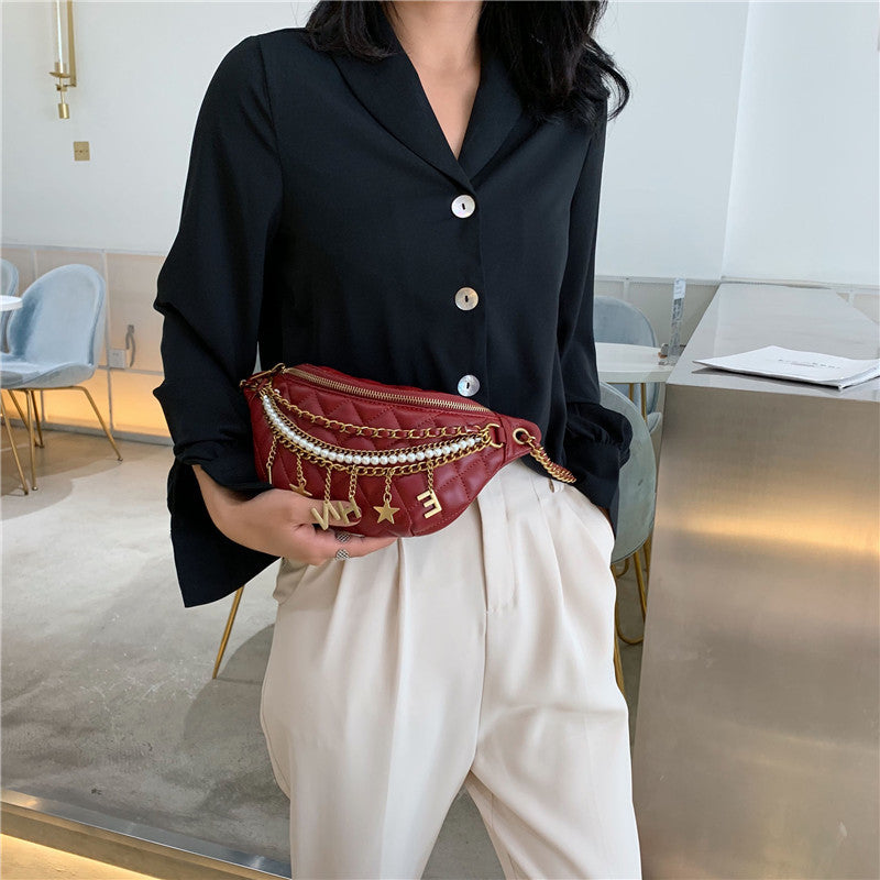 Pearl chain shoulder bag